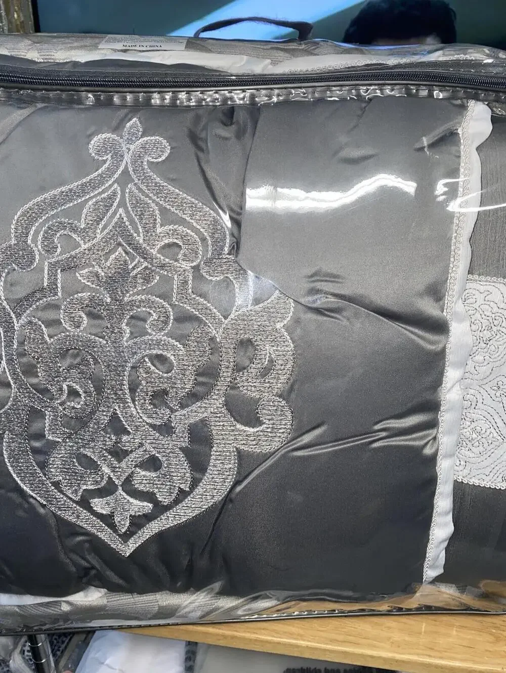Madison Park Odette Jacquard 8-Pc. Comforter Set, California King, NWT